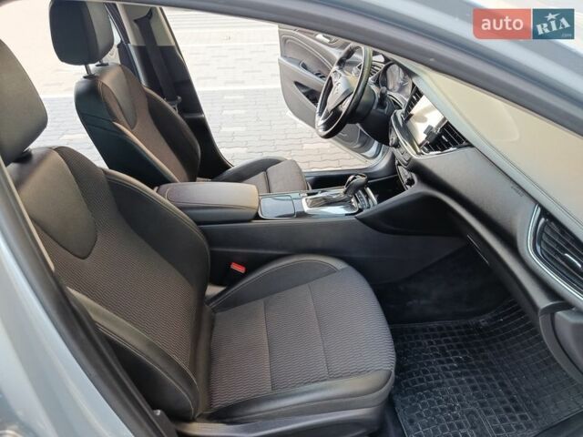 Серый Опель Инсигния, объемом двигателя 1.96 л и пробегом 250 тыс. км за 12200 $, фото 14 на Automoto.ua