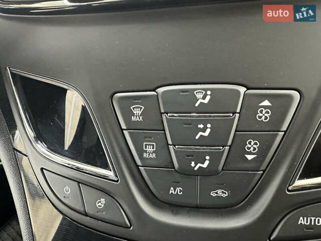 Серый Опель Инсигния, объемом двигателя 2 л и пробегом 202 тыс. км за 12500 $, фото 19 на Automoto.ua