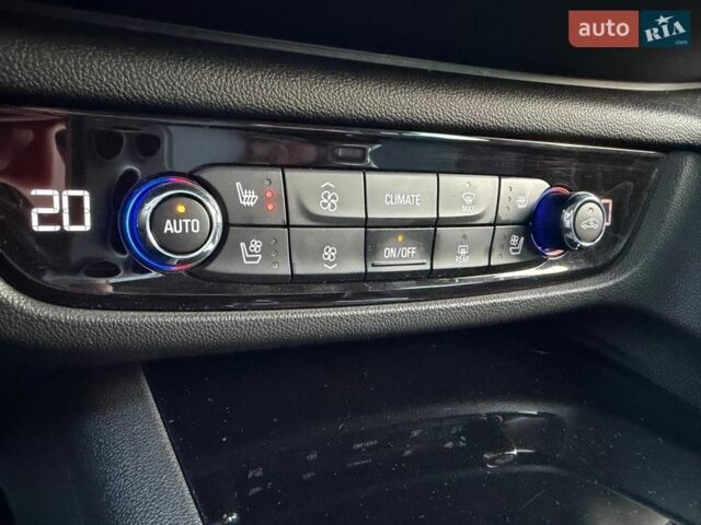 Серый Опель Инсигния, объемом двигателя 2 л и пробегом 245 тыс. км за 15099 $, фото 51 на Automoto.ua