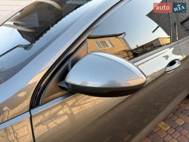 Сірий Опель Інсігнія, об'ємом двигуна 1.6 л та пробігом 255 тис. км за 12950 $, фото 12 на Automoto.ua