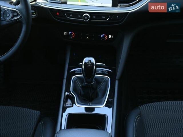 Серый Опель Инсигния, объемом двигателя 1.96 л и пробегом 114 тыс. км за 16800 $, фото 33 на Automoto.ua