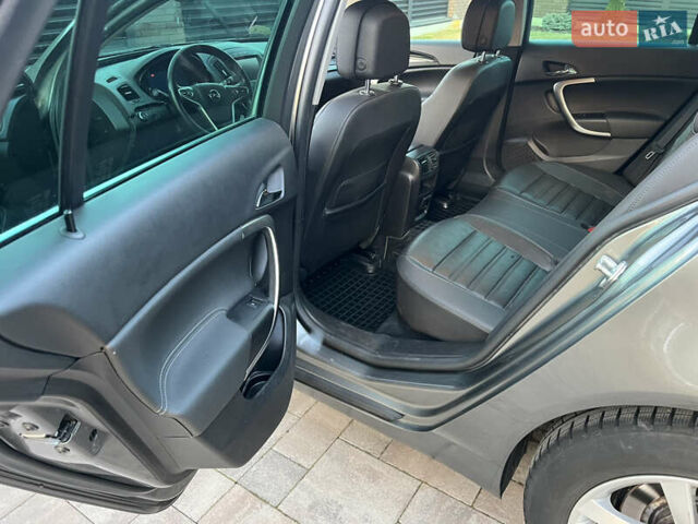 Серый Опель Инсигния, объемом двигателя 2 л и пробегом 192 тыс. км за 11999 $, фото 15 на Automoto.ua