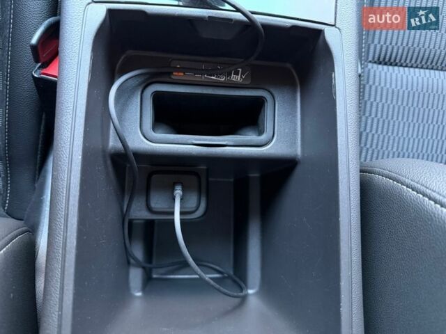 Сірий Опель Інсігнія, об'ємом двигуна 1.6 л та пробігом 255 тис. км за 12950 $, фото 22 на Automoto.ua