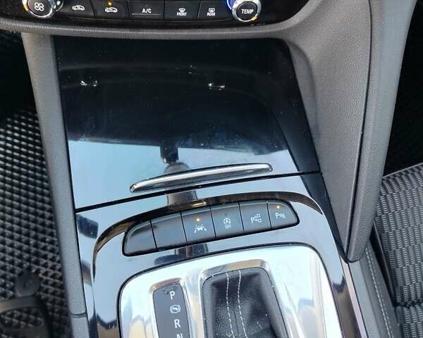 Серый Опель Инсигния, объемом двигателя 1.6 л и пробегом 255 тыс. км за 13400 $, фото 14 на Automoto.ua