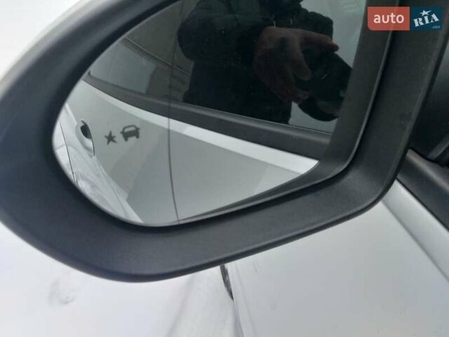 Серый Опель Инсигния, объемом двигателя 1.96 л и пробегом 114 тыс. км за 17300 $, фото 9 на Automoto.ua