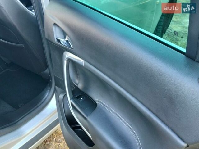 Сірий Опель Інсігнія, об'ємом двигуна 1.96 л та пробігом 176 тис. км за 11300 $, фото 41 на Automoto.ua