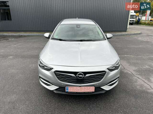 Серый Опель Инсигния, объемом двигателя 2 л и пробегом 190 тыс. км за 17500 $, фото 1 на Automoto.ua