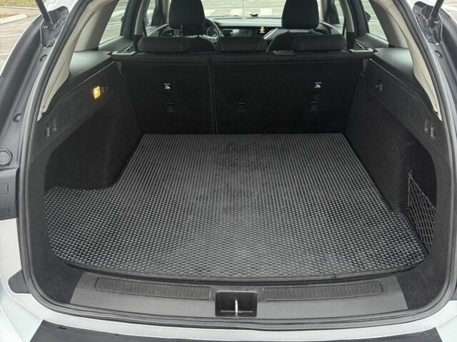 Серый Опель Инсигния, объемом двигателя 2 л и пробегом 213 тыс. км за 14300 $, фото 12 на Automoto.ua