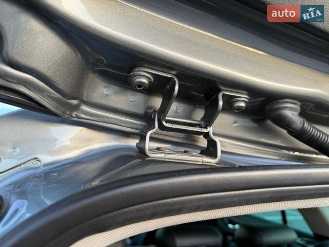 Серый Опель Инсигния, объемом двигателя 2 л и пробегом 245 тыс. км за 15099 $, фото 38 на Automoto.ua