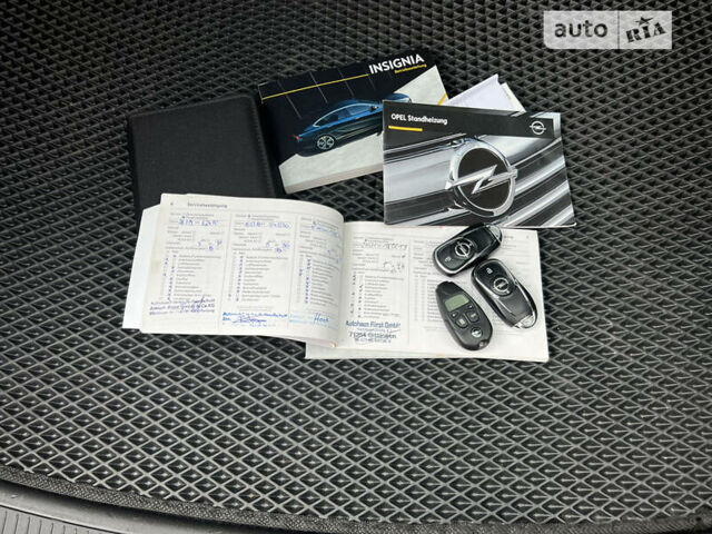 Серый Опель Инсигния, объемом двигателя 2 л и пробегом 190 тыс. км за 17500 $, фото 15 на Automoto.ua