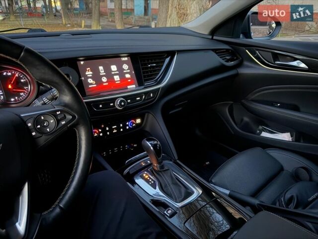 Серый Опель Инсигния, объемом двигателя 2 л и пробегом 245 тыс. км за 15099 $, фото 70 на Automoto.ua