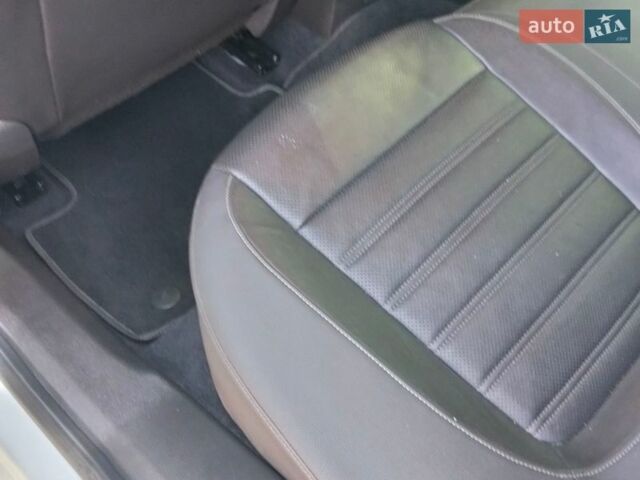 Сірий Опель Інсігнія, об'ємом двигуна 1.96 л та пробігом 176 тис. км за 11300 $, фото 43 на Automoto.ua