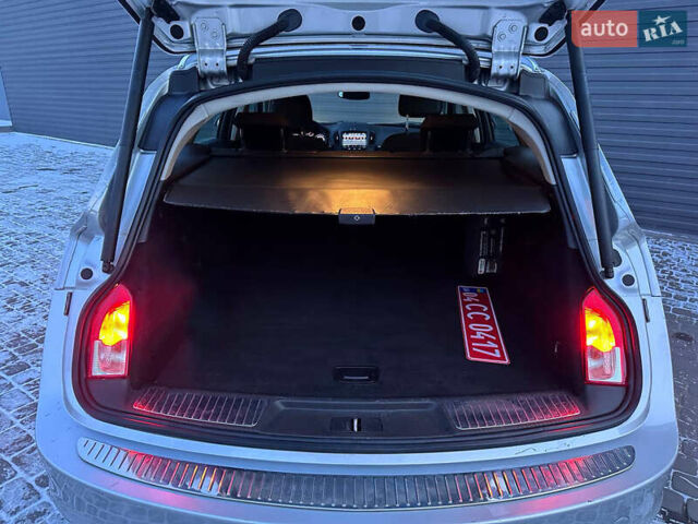 Серый Опель Инсигния, объемом двигателя 1.6 л и пробегом 211 тыс. км за 11500 $, фото 7 на Automoto.ua