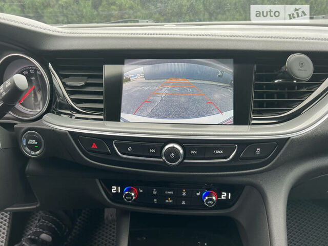 Серый Опель Инсигния, объемом двигателя 2 л и пробегом 190 тыс. км за 17500 $, фото 12 на Automoto.ua