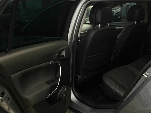 Серый Опель Инсигния, объемом двигателя 1.6 л и пробегом 82 тыс. км за 13600 $, фото 22 на Automoto.ua