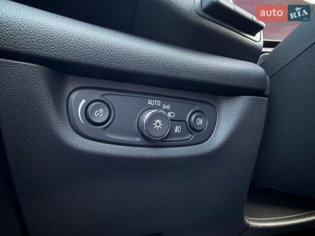 Серый Опель Инсигния, объемом двигателя 2 л и пробегом 245 тыс. км за 15099 $, фото 48 на Automoto.ua