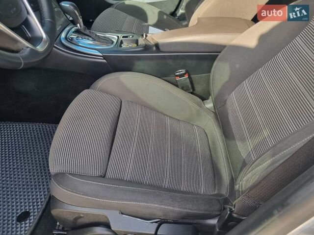 Сірий Опель Інсігнія, об'ємом двигуна 1.6 л та пробігом 284 тис. км за 11000 $, фото 13 на Automoto.ua