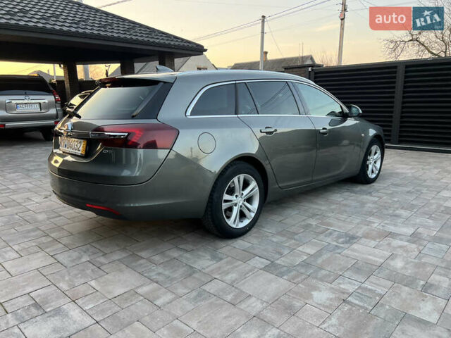 Серый Опель Инсигния, объемом двигателя 2 л и пробегом 192 тыс. км за 11999 $, фото 5 на Automoto.ua
