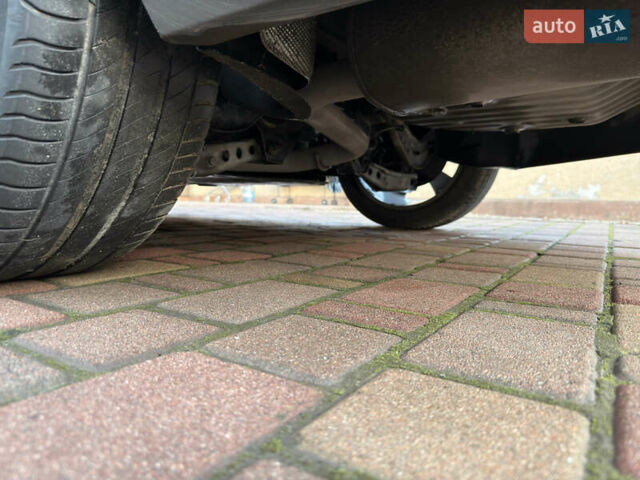 Серый Опель Инсигния, объемом двигателя 1.6 л и пробегом 169 тыс. км за 13900 $, фото 23 на Automoto.ua