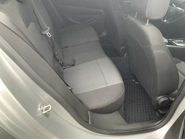 Сірий Опель Інсігнія, об'ємом двигуна 2 л та пробігом 212 тис. км за 14200 $, фото 8 на Automoto.ua