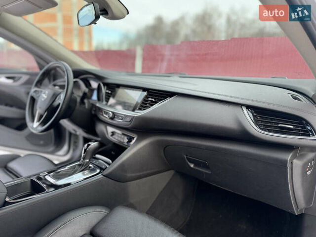 Сірий Опель Інсігнія, об'ємом двигуна 1.6 л та пробігом 235 тис. км за 12900 $, фото 25 на Automoto.ua