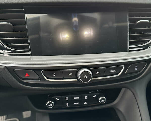 Серый Опель Инсигния, объемом двигателя 1.96 л и пробегом 160 тыс. км за 12779 $, фото 11 на Automoto.ua