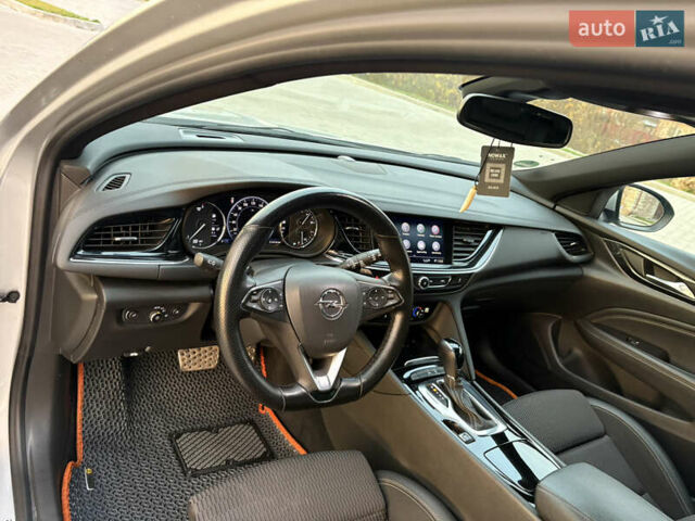 Серый Опель Инсигния, объемом двигателя 1.96 л и пробегом 210 тыс. км за 15250 $, фото 27 на Automoto.ua