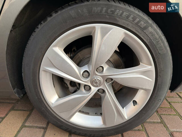 Серый Опель Инсигния, объемом двигателя 1.6 л и пробегом 169 тыс. км за 13900 $, фото 21 на Automoto.ua