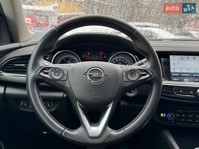 Серый Опель Инсигния, объемом двигателя 1.6 л и пробегом 250 тыс. км за 12700 $, фото 12 на Automoto.ua