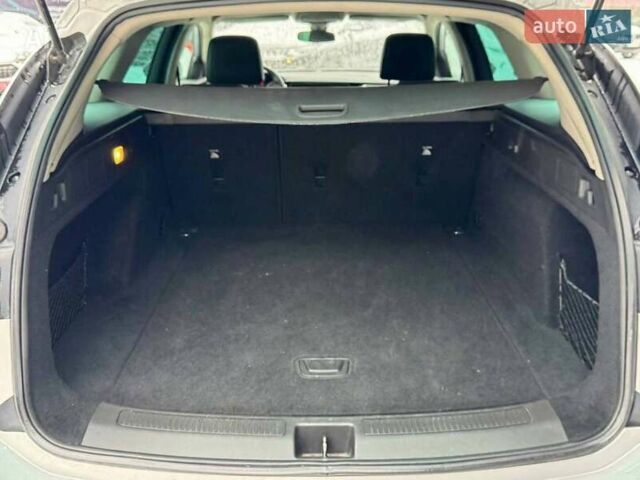 Серый Опель Инсигния, объемом двигателя 1.6 л и пробегом 250 тыс. км за 12700 $, фото 19 на Automoto.ua