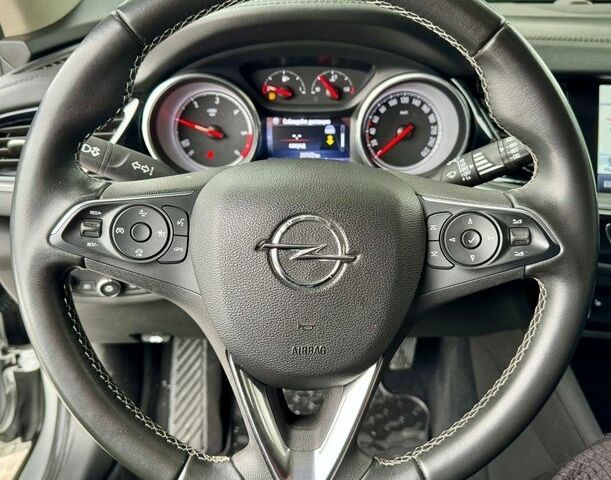 Серый Опель Инсигния, объемом двигателя 2 л и пробегом 207 тыс. км за 13800 $, фото 15 на Automoto.ua