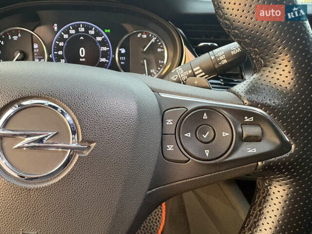 Серый Опель Инсигния, объемом двигателя 1.96 л и пробегом 210 тыс. км за 15250 $, фото 66 на Automoto.ua