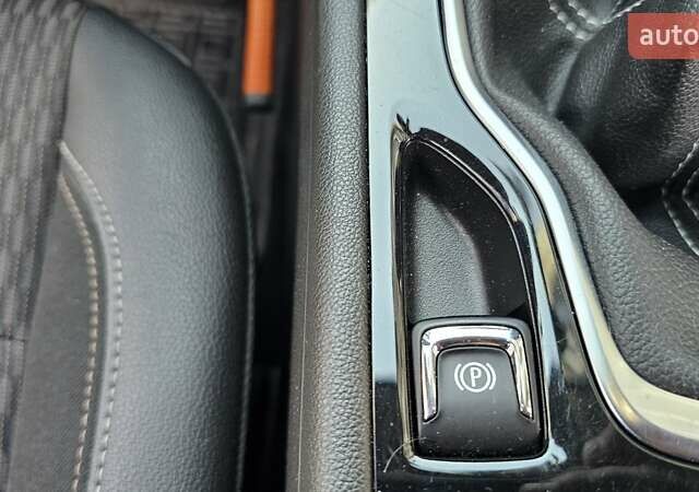 Сірий Опель Інсігнія, об'ємом двигуна 1.6 л та пробігом 169 тис. км за 12800 $, фото 19 на Automoto.ua