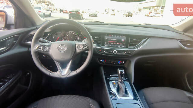 Серый Опель Инсигния, объемом двигателя 1.6 л и пробегом 186 тыс. км за 15000 $, фото 8 на Automoto.ua