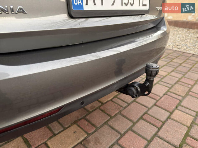 Серый Опель Инсигния, объемом двигателя 1.6 л и пробегом 169 тыс. км за 13900 $, фото 67 на Automoto.ua