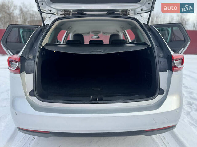 Сірий Опель Інсігнія, об'ємом двигуна 1.6 л та пробігом 235 тис. км за 12900 $, фото 21 на Automoto.ua