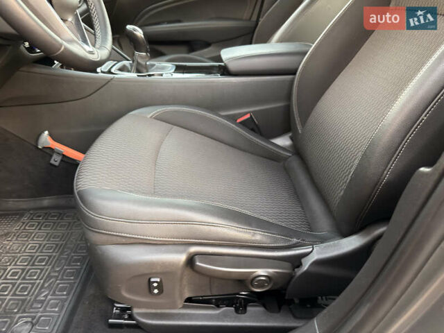 Серый Опель Инсигния, объемом двигателя 1.6 л и пробегом 169 тыс. км за 13900 $, фото 44 на Automoto.ua