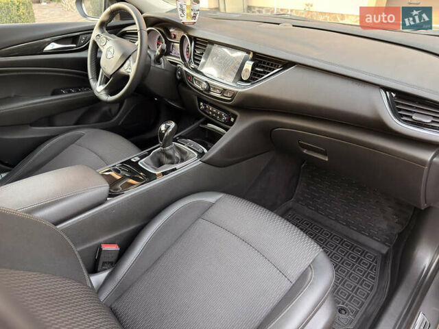 Серый Опель Инсигния, объемом двигателя 1.6 л и пробегом 169 тыс. км за 13900 $, фото 55 на Automoto.ua