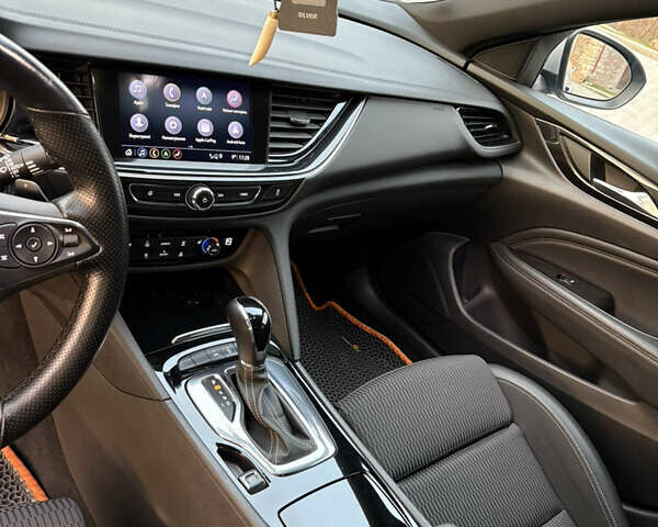 Серый Опель Инсигния, объемом двигателя 1.96 л и пробегом 210 тыс. км за 15250 $, фото 36 на Automoto.ua