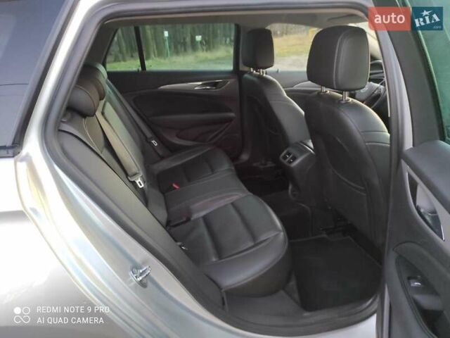 Сірий Опель Інсігнія, об'ємом двигуна 1.6 л та пробігом 230 тис. км за 15499 $, фото 10 на Automoto.ua