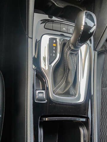 Серый Опель Инсигния, объемом двигателя 1.6 л и пробегом 186 тыс. км за 15000 $, фото 15 на Automoto.ua