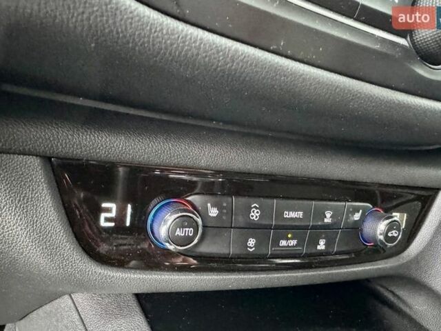 Серый Опель Инсигния, объемом двигателя 2 л и пробегом 207 тыс. км за 13800 $, фото 19 на Automoto.ua