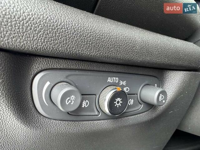 Серый Опель Инсигния, объемом двигателя 2 л и пробегом 207 тыс. км за 12999 $, фото 21 на Automoto.ua