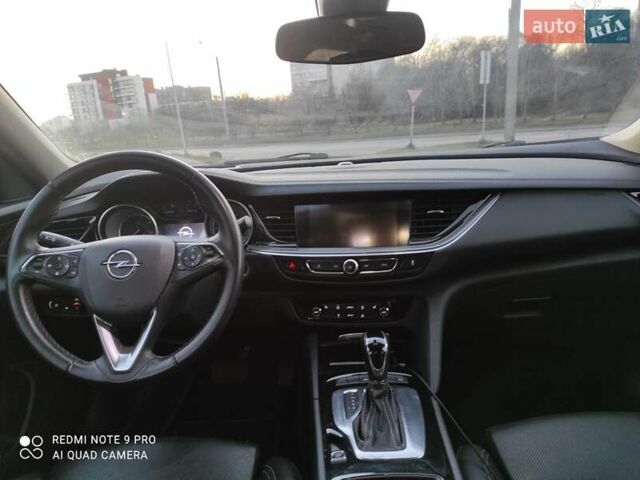 Сірий Опель Інсігнія, об'ємом двигуна 1.6 л та пробігом 230 тис. км за 15499 $, фото 13 на Automoto.ua