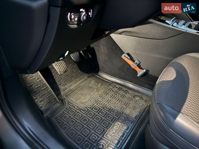 Серый Опель Инсигния, объемом двигателя 1.6 л и пробегом 169 тыс. км за 13900 $, фото 22 на Automoto.ua