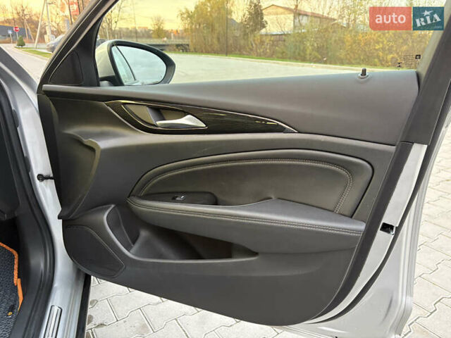 Серый Опель Инсигния, объемом двигателя 1.96 л и пробегом 210 тыс. км за 15250 $, фото 41 на Automoto.ua