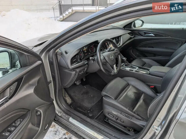 Сірий Опель Інсігнія, об'ємом двигуна 1.6 л та пробігом 244 тис. км за 10500 $, фото 4 на Automoto.ua