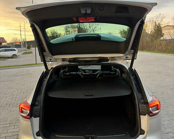 Серый Опель Инсигния, объемом двигателя 1.96 л и пробегом 210 тыс. км за 15250 $, фото 59 на Automoto.ua