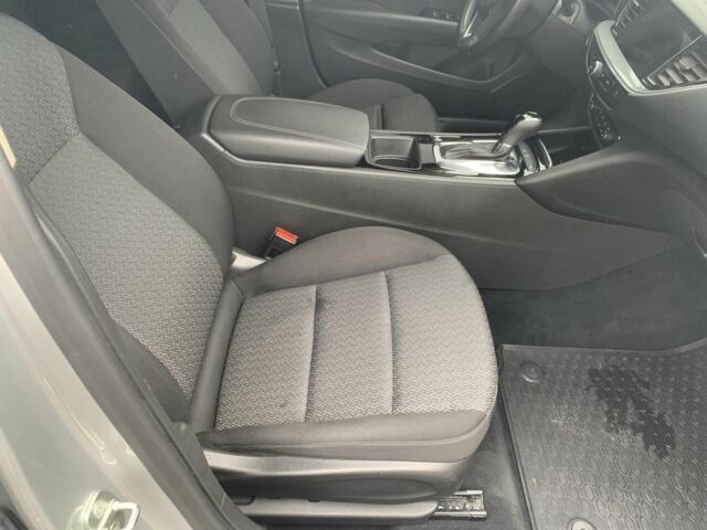 Сірий Опель Інсігнія, об'ємом двигуна 2 л та пробігом 212 тис. км за 14200 $, фото 7 на Automoto.ua