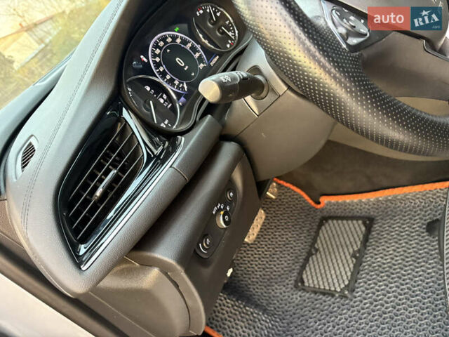 Серый Опель Инсигния, объемом двигателя 1.96 л и пробегом 210 тыс. км за 15250 $, фото 34 на Automoto.ua